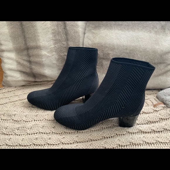 Rockport TM oaklee stretchy boots - Picture 2 of 4